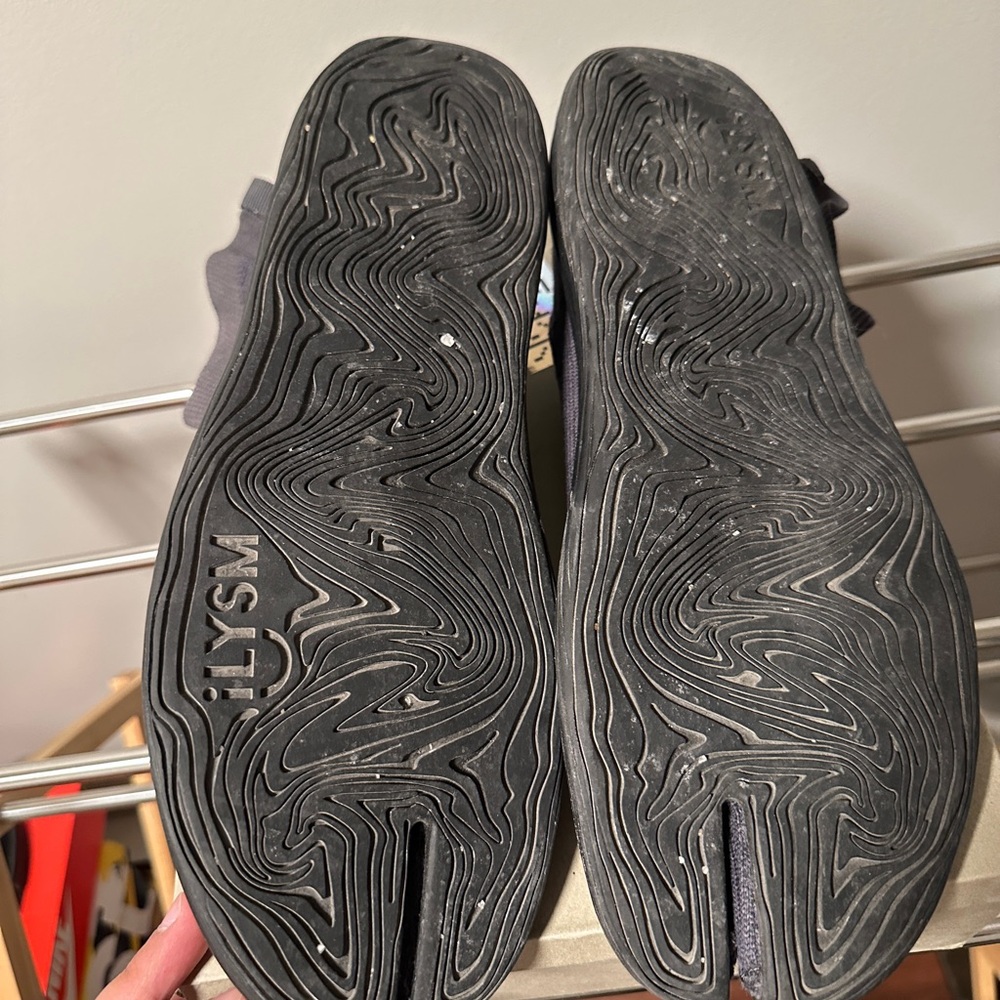 ILYSM Tabi Shoes - Picture 7 of 7